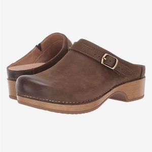 Dansko brown clogs